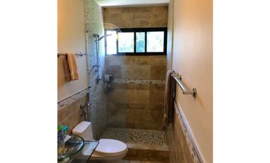 APARTAMENTO EN VENTA  AMPLIO L/B 400MTS2 LA CRESTA