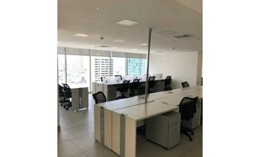 SE ALQUILA OFICINAS EN OBARRIO EXELENTE UBICACIÓN 8 PARKING