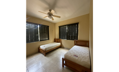 Casa Frente Al Lago Las Cumbres