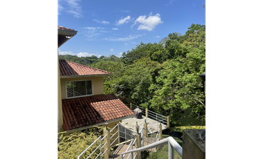Casa Frente Al Lago Las Cumbres