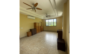 Casa Frente Al Lago Las Cumbres