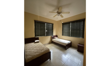 Casa Frente Al Lago Las Cumbres