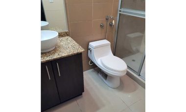 Se Alquila Apto en Obarrio