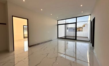 Casa - Fraccionamiento Bosques de las Misiones