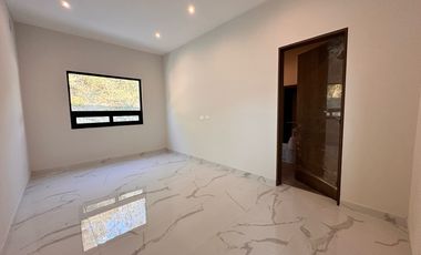 Casa - Fraccionamiento Bosques de las Misiones