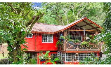 Oportunidad! Se Vende Hermosa Casa en Altos del Maria