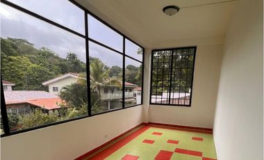Venta de casa en Llanos de Curundu, Albrook