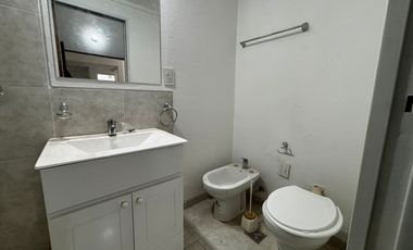 Alquiler Ph al frente dos dormitorios en suite Patio y pileta climatizada Beccar San Isidro