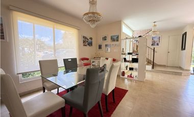 ALQUILER DE CASA EN CLAYTON - PH EMBASSY GARDEN