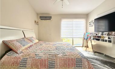 ALQUILER DE CASA EN CLAYTON - PH EMBASSY GARDEN