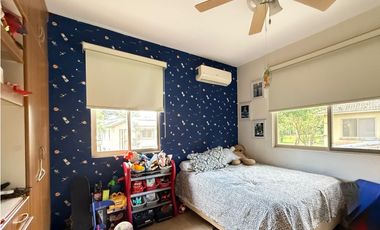 ALQUILER DE CASA EN CLAYTON - PH EMBASSY GARDEN