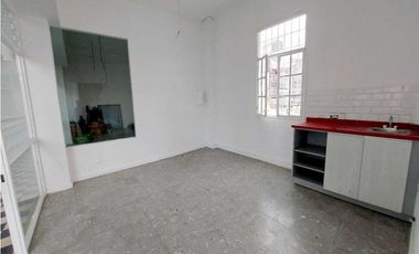 ALQUILER OFICINA REMODELADAS EN CASCO VIEJO EN CENTRO CULTURAL