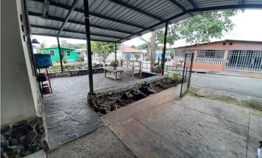 VENDO CASA EN ARRAIJAN VISTA ALEGRE URBANIZACIÓN ALTOS DE CACERES