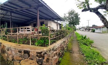 VENDO CASA EN ARRAIJAN VISTA ALEGRE URBANIZACIÓN ALTOS DE CACERES