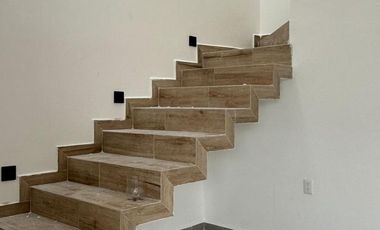 LOMAS DEL DORADO, Casa en VENTA con jardin y 3 recamaras con baño