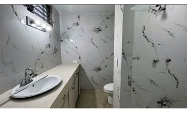 CASA EN ALQUILER EN SAN FRANCISCO USO COMERCIAL 300M2 super céntrico