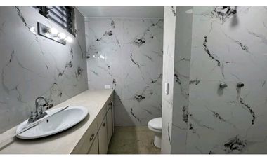 CASA EN ALQUILER EN SAN FRANCISCO USO COMERCIAL 300M2 super céntrico