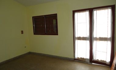 VILLA ADELA, DEPARTAMENTO EXTERNO.-