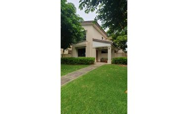 ALQUILER CASA AMOBLADO HOWARD