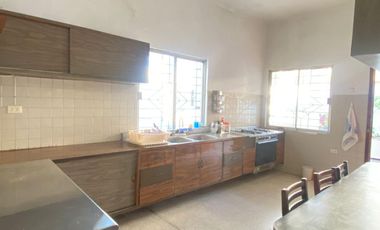 COL. IGNACIO ZARGOZA, Casa en VENTA con local comercial sobre un terreno de 640 m2