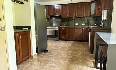 ALQUILER CASA CLAYTON