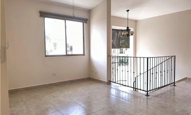 ALQUILER CASA CLAYTON