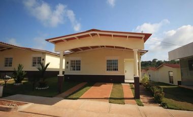 ALQUILER CASA ARRAIJAN