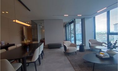 The Ivy Santa María