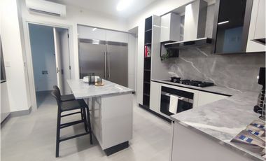 The Ivy Santa María