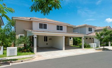 Bosques del Pacifico en Panama Pacifico