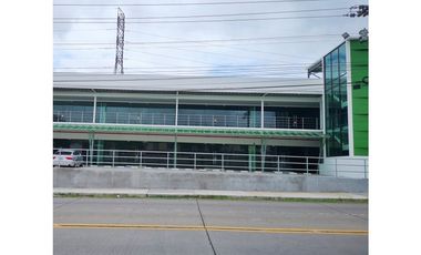 Se Vende Local Comercial en Condado del Rey