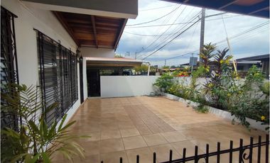 Se Vende Casa en Villa Cáceres