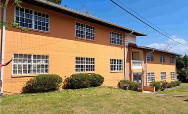 Edificio en Clayton