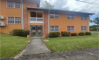 Edificio en Clayton
