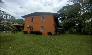 Edificio en Clayton