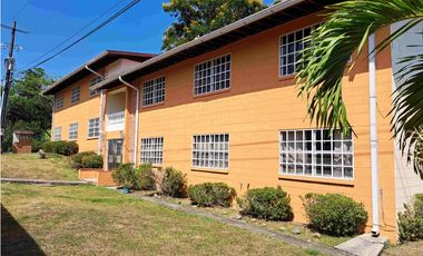 Edificio en Clayton