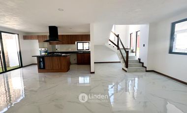 CASAS PERSONALIZADAS EN PREVENTAEN FRACCIONAMIENTO ALTANA, Cerca de Plaza San Diego