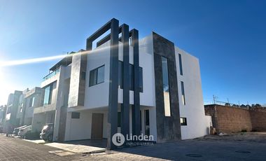 CASAS PERSONALIZADAS EN PREVENTAEN FRACCIONAMIENTO ALTANA, Cerca de Plaza San Diego