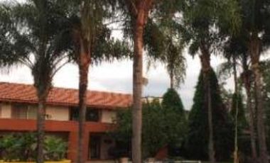 CASA EN PUEBLO OACALCO