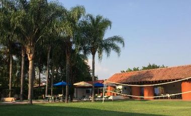 CASA EN PUEBLO OACALCO