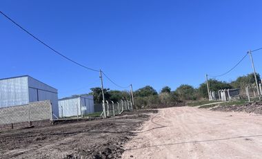 VENTA DE DOS GALPONES ZONA LEBENSOHN