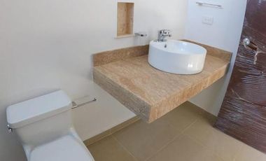 PRADERAS DEL MAYAB  || INMEJORABLE RESIDENCIA EN VENTA TOTALMENTE NUEVA, UBICADA EN EXCLUSIVA PRIVADA AL NORTE DE MERIDA AL PIE DE CARRETERA