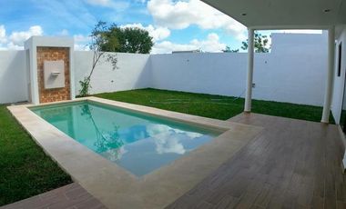 PRADERAS DEL MAYAB  || INMEJORABLE RESIDENCIA EN VENTA TOTALMENTE NUEVA, UBICADA EN EXCLUSIVA PRIVADA AL NORTE DE MERIDA AL PIE DE CARRETERA