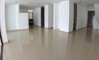 PRADERAS DEL MAYAB  || INMEJORABLE RESIDENCIA EN VENTA TOTALMENTE NUEVA, UBICADA EN EXCLUSIVA PRIVADA AL NORTE DE MERIDA AL PIE DE CARRETERA