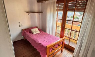 CASA 5 AMBIENTES CON PILETA CLIMATIZADA APTO CREDITO.