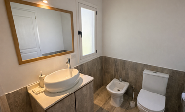 CASA EN VENTA EN COSTA ESMERALDA - ECUESTRE 250