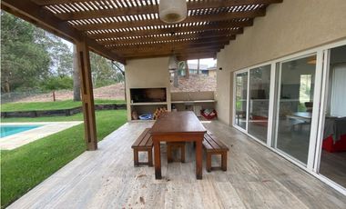 CASA EN VENTA EN COSTA ESMERALDA - ECUESTRE 250