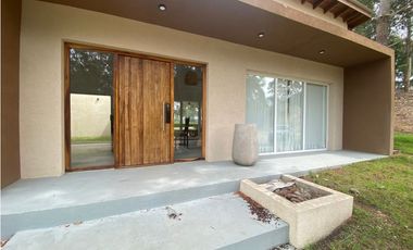 CASA EN VENTA EN COSTA ESMERALDA - ECUESTRE 250