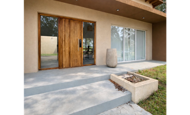 CASA EN VENTA EN COSTA ESMERALDA - ECUESTRE 250