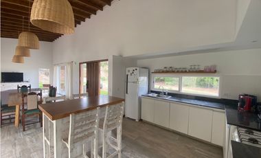 CASA EN VENTA EN COSTA ESMERALDA - ECUESTRE 250